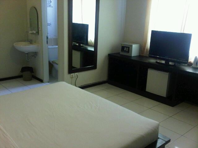The Orchid Hotel Ambon Eksteriør billede