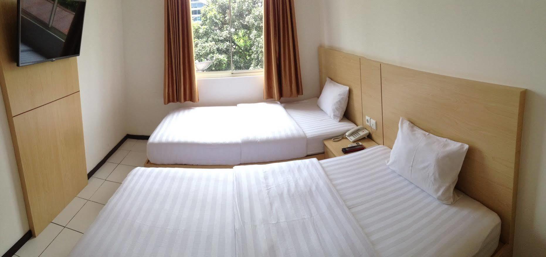 The Orchid Hotel Ambon Eksteriør billede